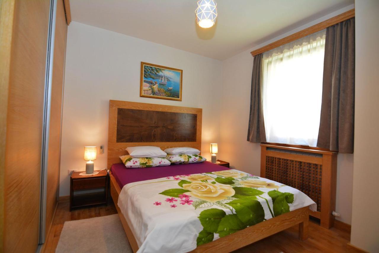 Apartments Olive Kotor Bagian luar foto