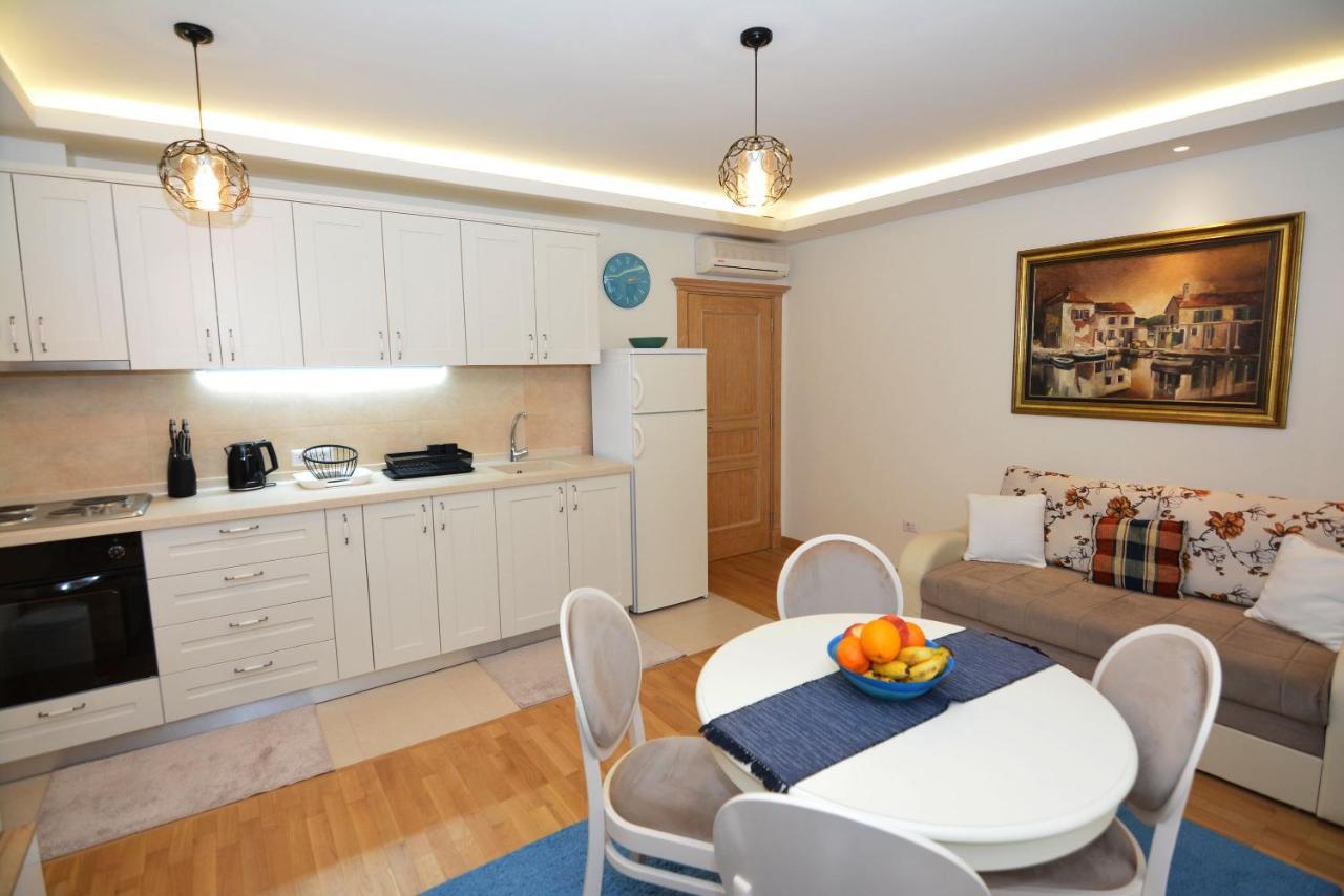 Apartments Olive Kotor Bagian luar foto