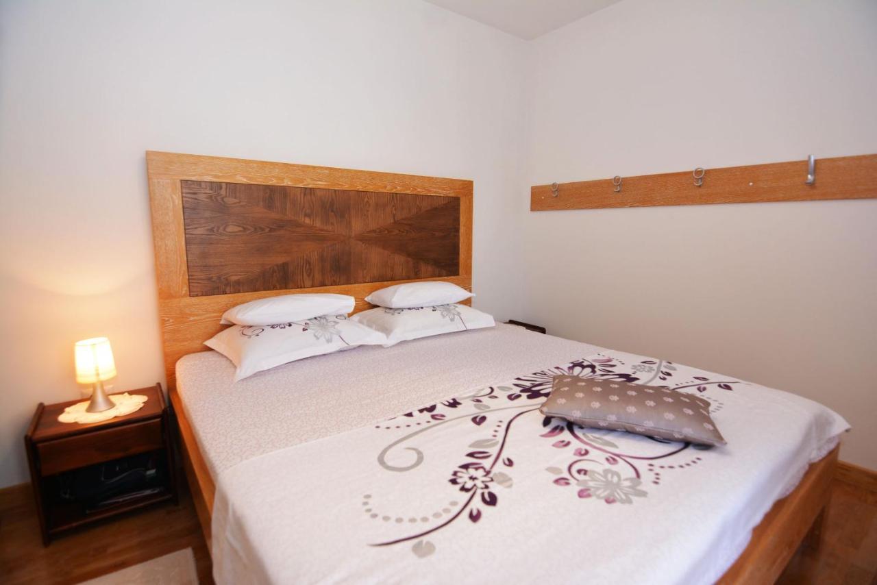 Apartments Olive Kotor Bagian luar foto