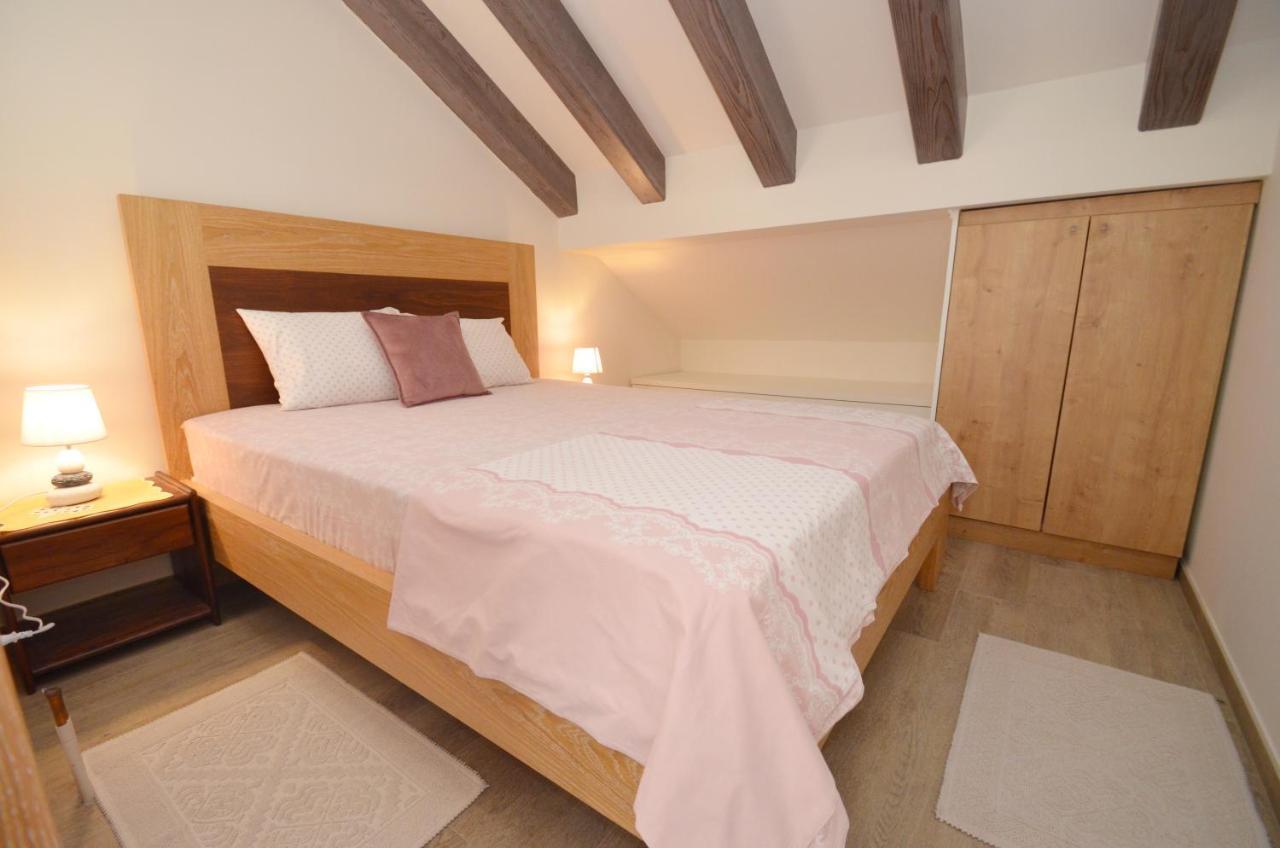 Apartments Olive Kotor Bagian luar foto