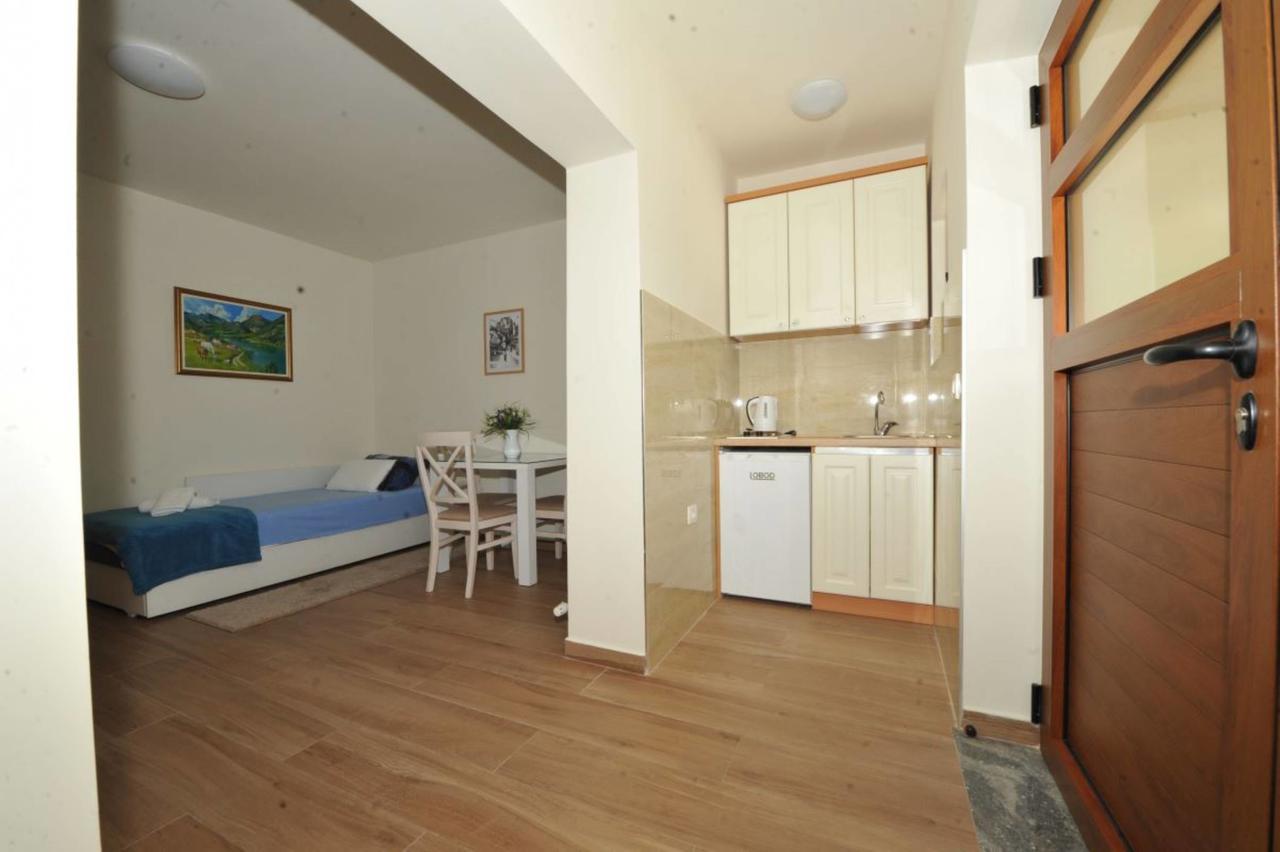 Apartments Olive Kotor Bagian luar foto