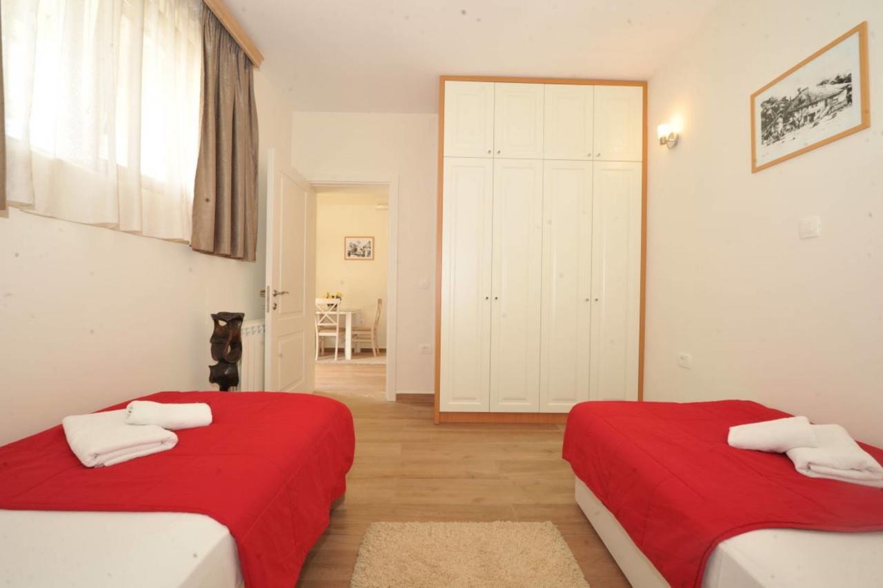 Apartments Olive Kotor Bagian luar foto